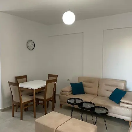 Violeta Green 1 Bedroom アパート クサミル